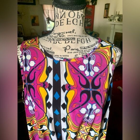 Peach Love of California sleeveless romper - Picture 4 of 7